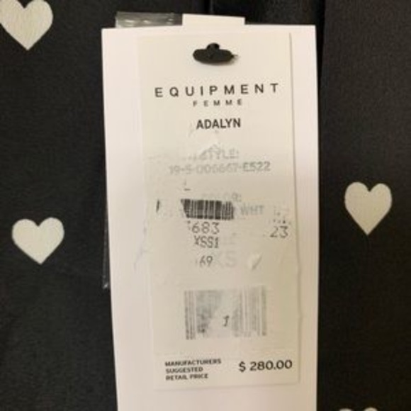 Equipment Heart Print Adalyn Black/White Button Down Shirt in Xs - Picture 9 of 14
